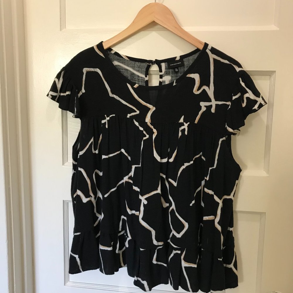 Black flowy Who What Wear XL Top